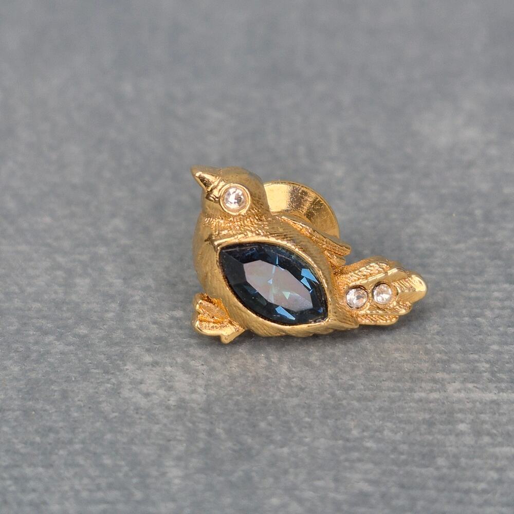 Vintage Avon Lapel With Blue Crystal & Rhinestones Gold Tone Bird